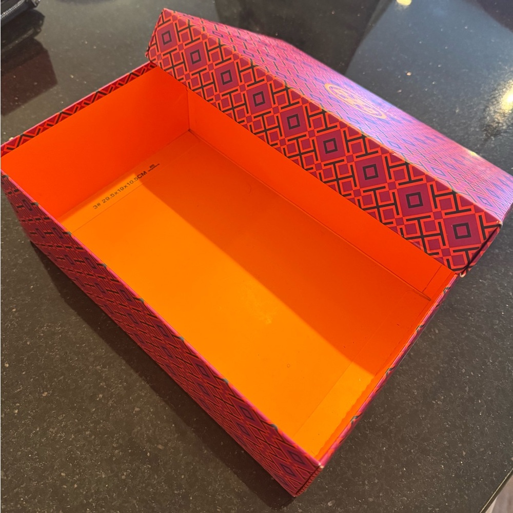 Tory Burch shoe box